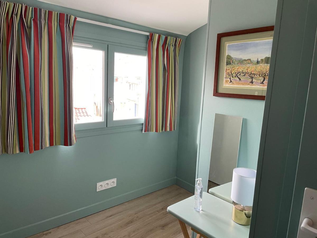 Au Coeur Du Vieux Toulon Au Calme Appartement Renove Climatise Confortable Etage Eleve Avec Ascenseur Proche Parking Et Toutes Commodites Exteriör bild