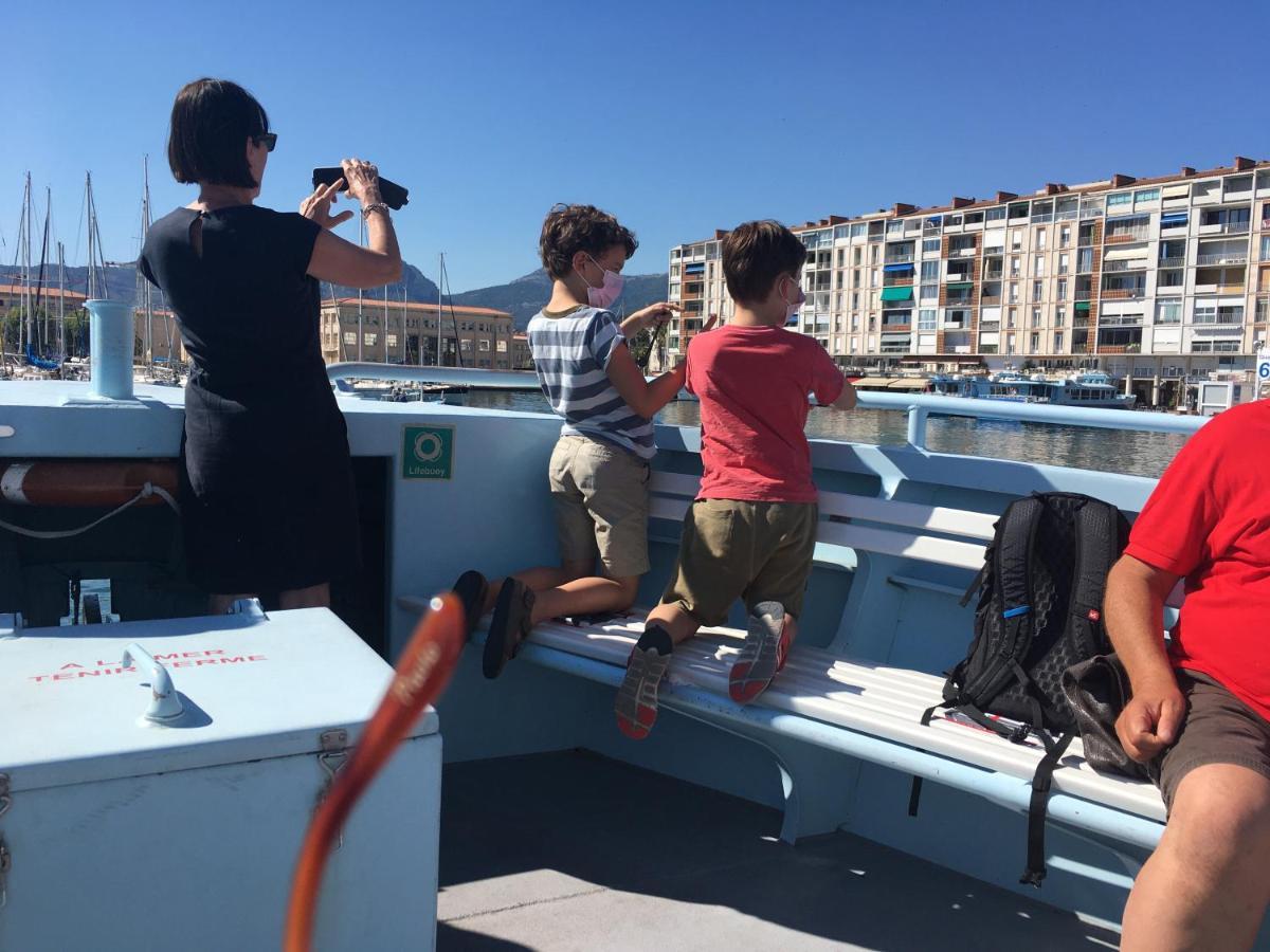 Au Coeur Du Vieux Toulon Au Calme Appartement Renove Climatise Confortable Etage Eleve Avec Ascenseur Proche Parking Et Toutes Commodites Exteriör bild