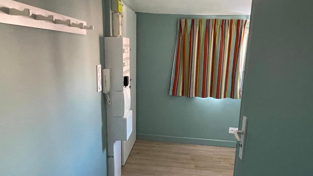 Au Coeur Du Vieux Toulon Au Calme Appartement Renove Climatise Confortable Etage Eleve Avec Ascenseur Proche Parking Et Toutes Commodites Exteriör bild