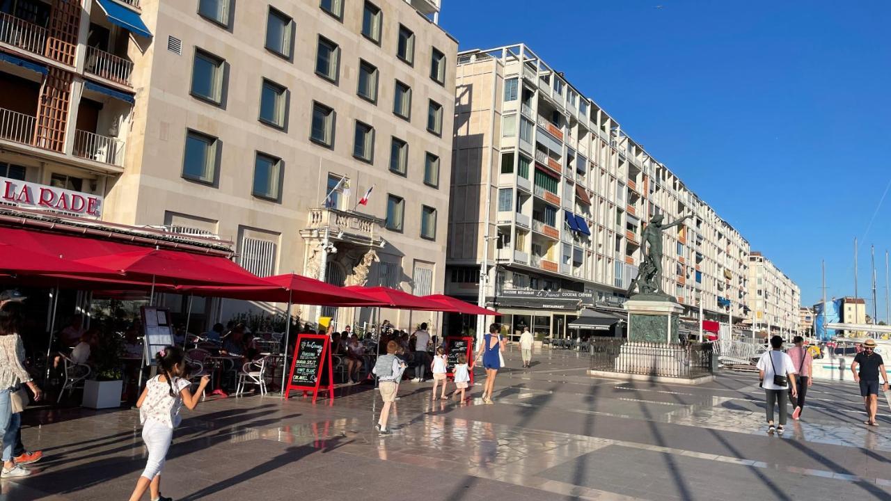 Au Coeur Du Vieux Toulon Au Calme Appartement Renove Climatise Confortable Etage Eleve Avec Ascenseur Proche Parking Et Toutes Commodites Exteriör bild